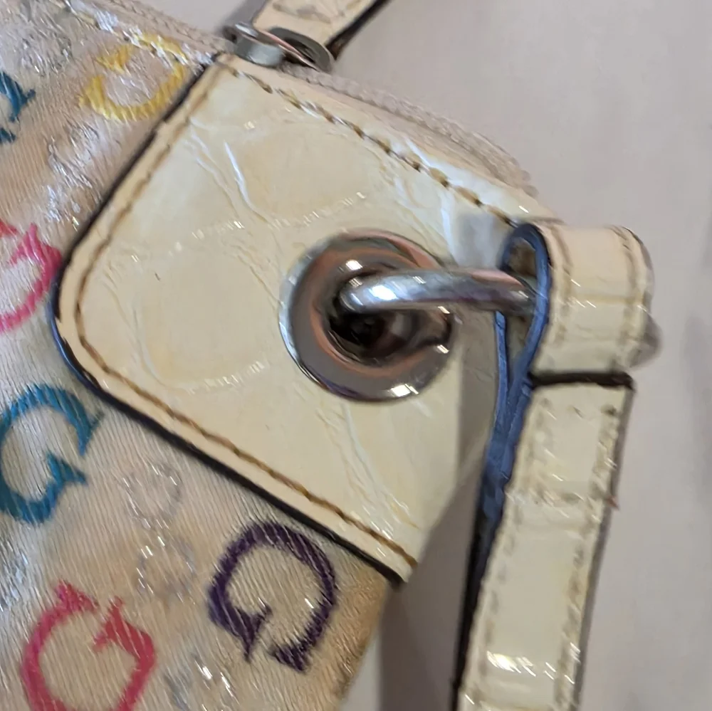 Guess Y2K Vintage Wristlet Candy Color Cream Clutch Retro G Logo Design